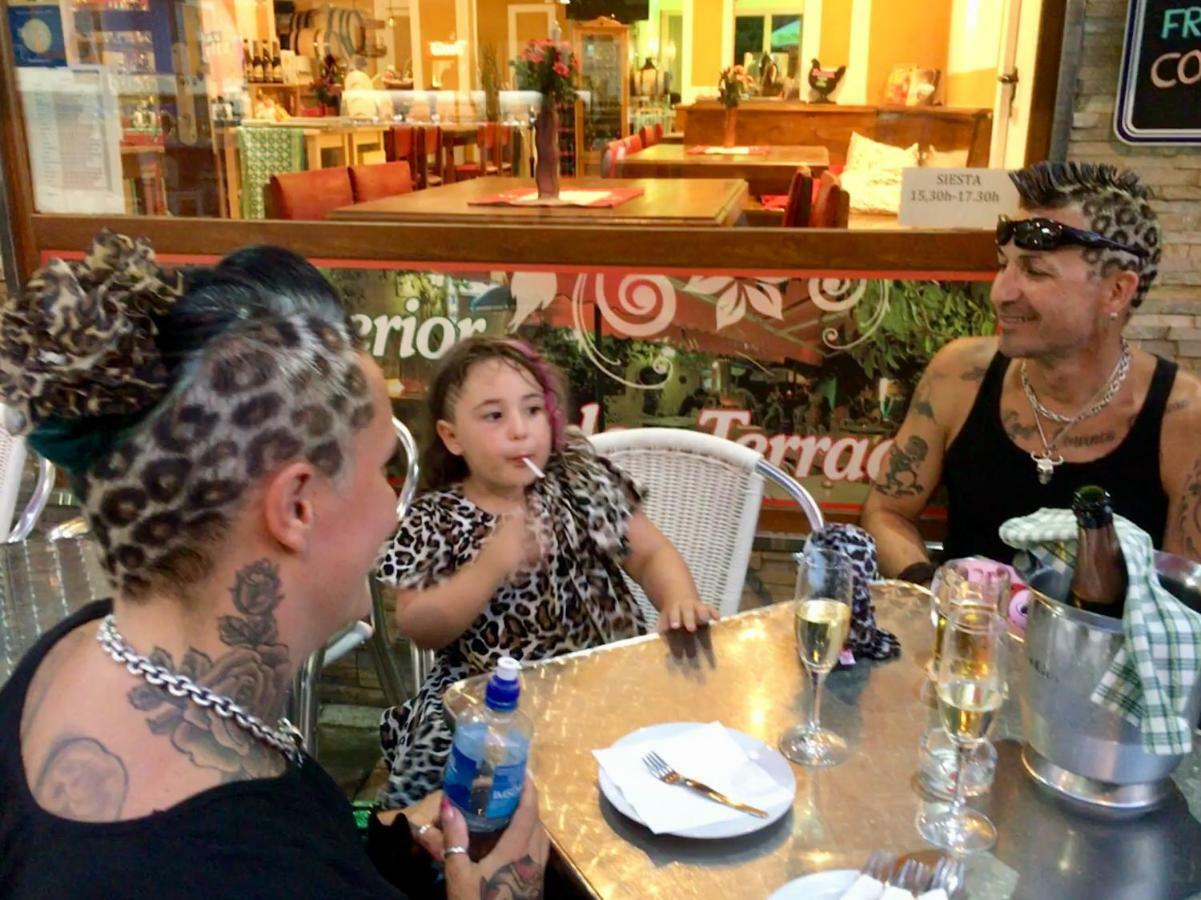 Pension Casa Austria Calella Dış mekan fotoğraf