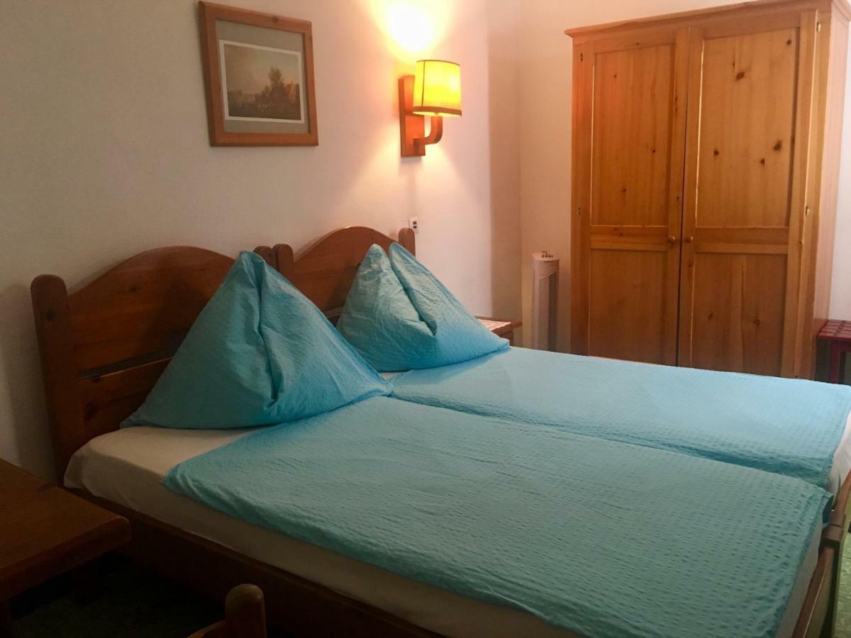 Pension Casa Austria Calella Dış mekan fotoğraf