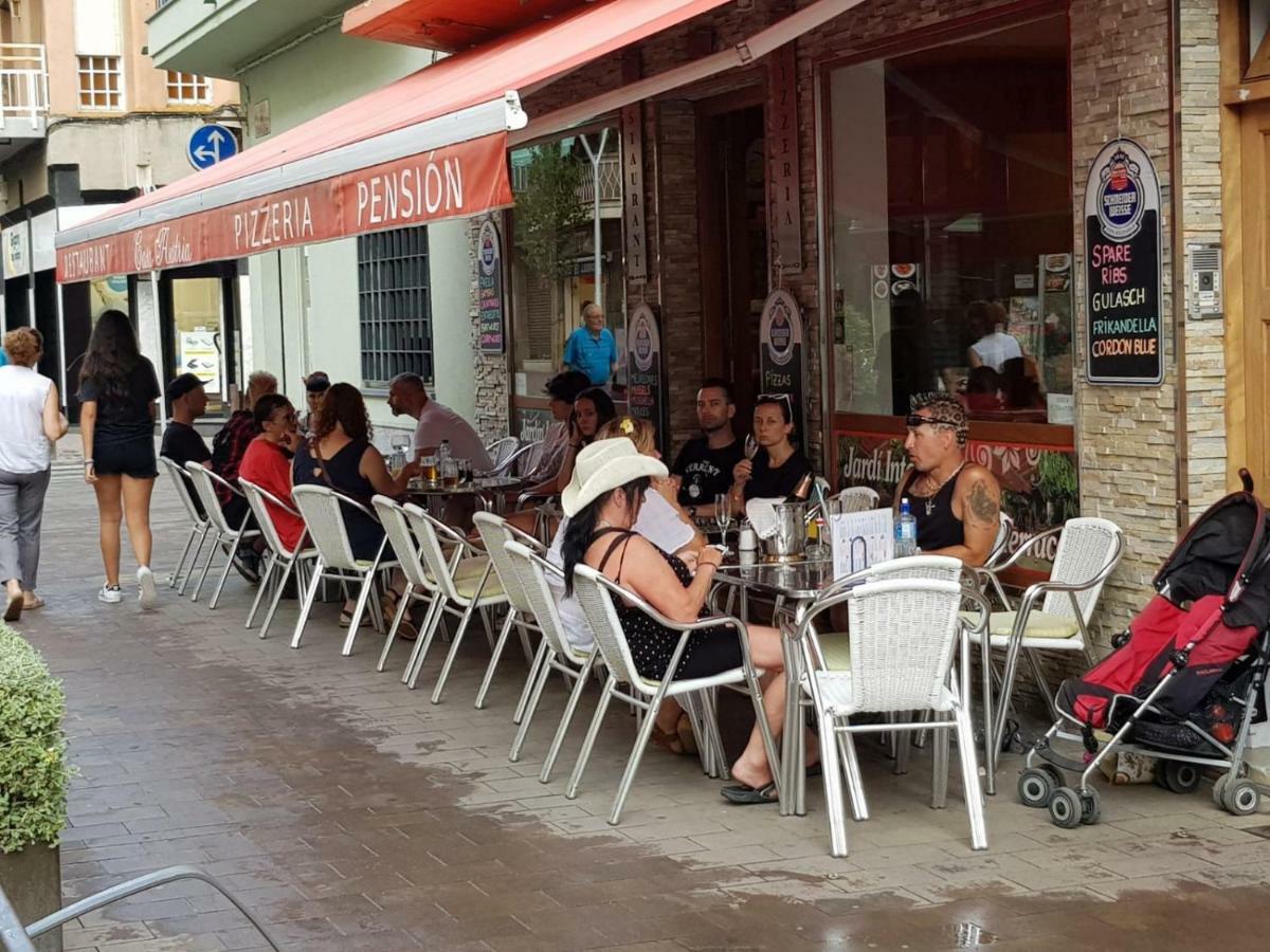 Pension Casa Austria Calella Dış mekan fotoğraf